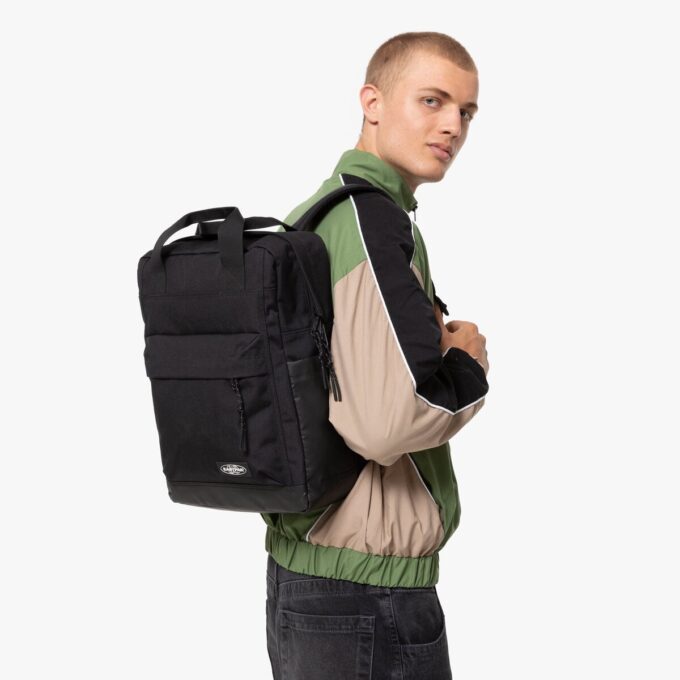 BOLSA DE MANO CON ICONOS
